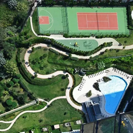 Bright Lovely Deluxe 1bd Condopoolviews! #134 * Istanboel