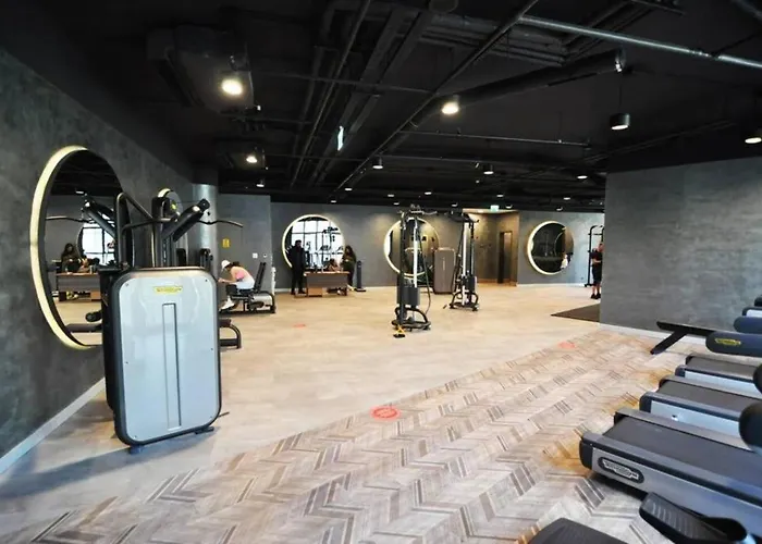 Bright Lovely Deluxe 1bd Condopoolviews! #134 Vakantiehuis Istanboel