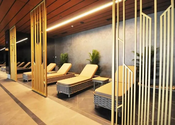 Bright Lovely Deluxe 1bd Condopoolviews! #134 * Istanboel