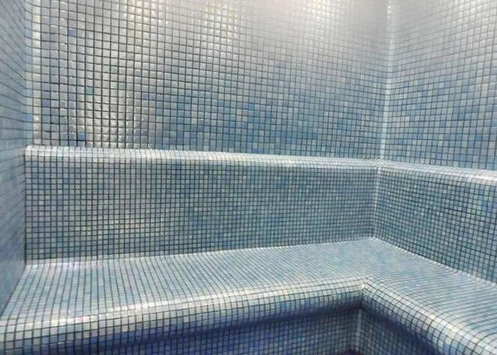 Bright Lovely Deluxe 1bd Condopoolviews! #134 *