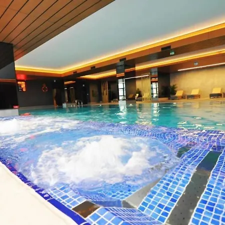 Bright Lovely Deluxe 1bd Condopoolviews! #134 Istanbul