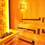 度假居 Bright Lovely Deluxe 1bd Condopoolviews! #134 伊斯坦布尔