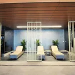 Bright Lovely Deluxe 1bd Condopoolviews! #134 *