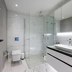 Bright Lovely Deluxe 1bd Condopoolviews! #134 伊斯坦布尔